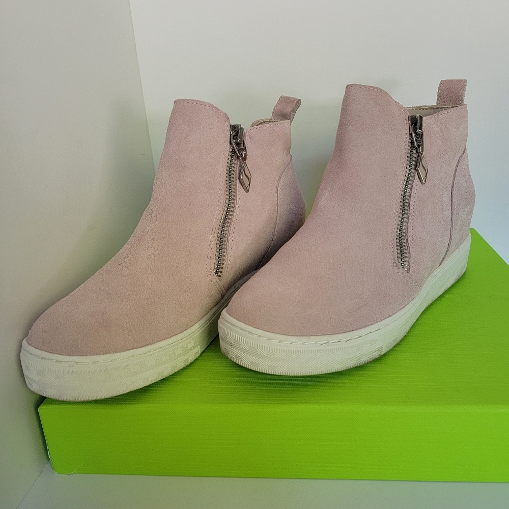 Skechers Suede Wedge Sneakers Size 8